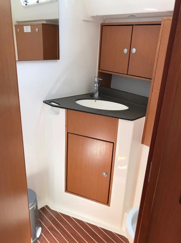 Photo #12 - Bavaria Cruiser 50 (Juniper) en Lefkada - 44691