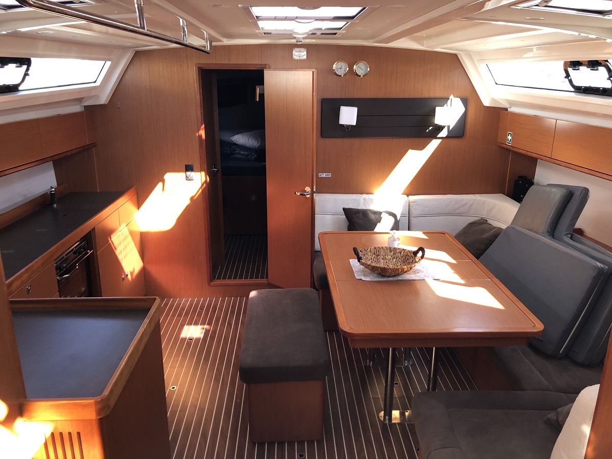 Photo #9 - Bavaria Cruiser 46 - 4 cab. (Amaryllis) in Athen - 44727