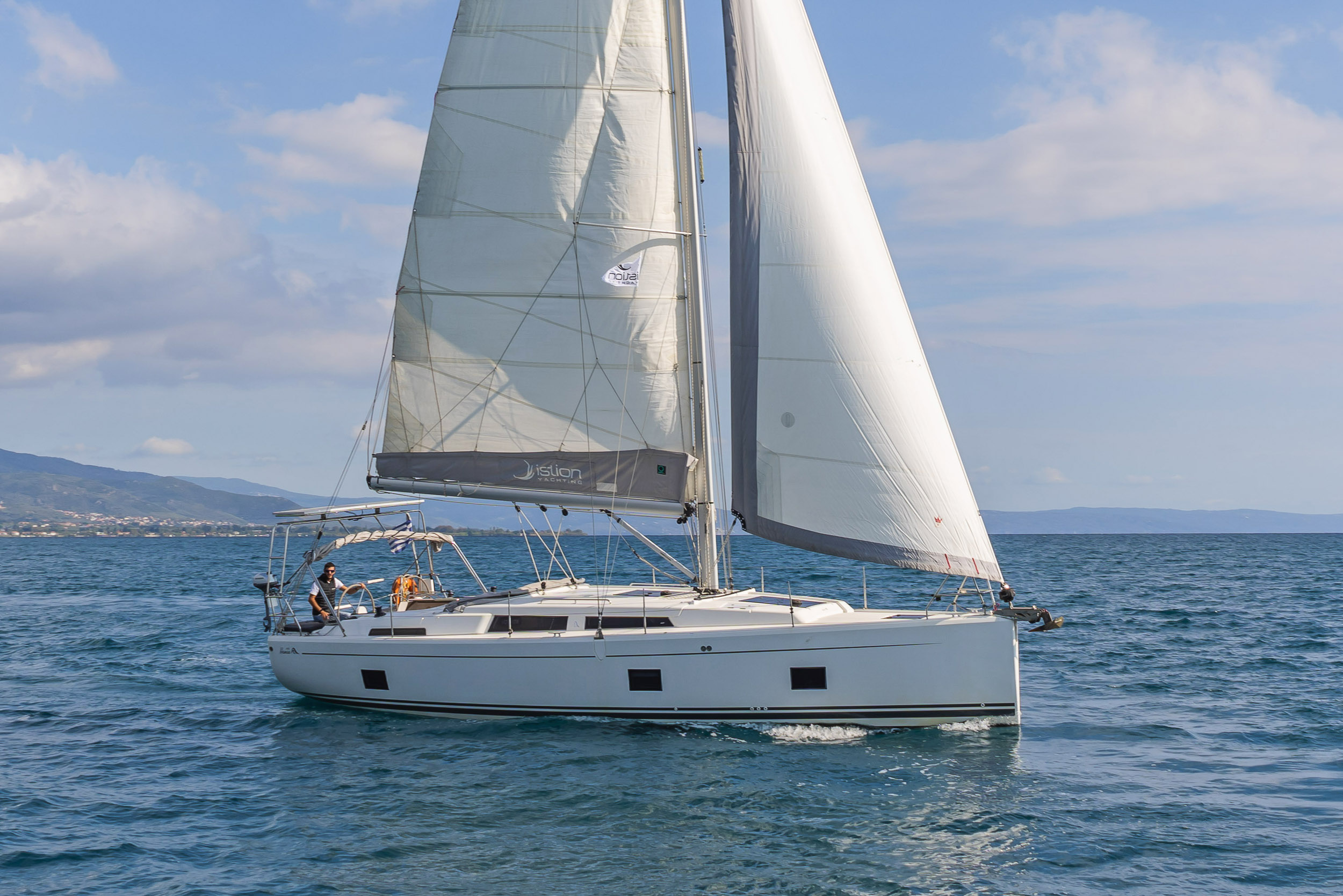 Photo #6 - Hanse 418 - 3 cab. (Azur) in Lavrion - 44754