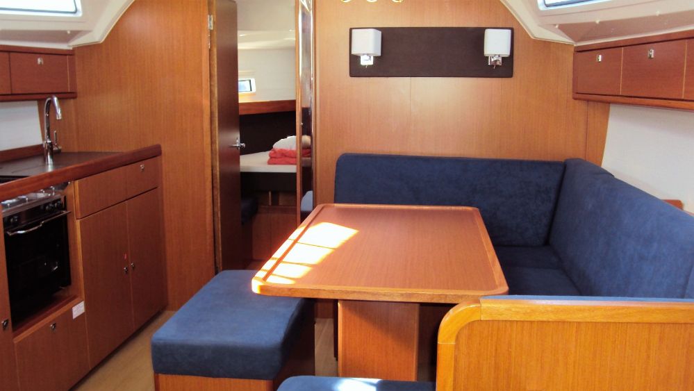 Photo #8 - Bavaria Cruiser 41 - 3 cab. (Dolce) in Pula - 44775