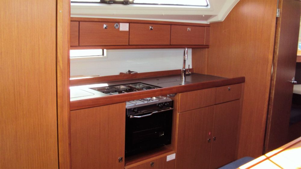 Photo #9 - Bavaria Cruiser 41 - 3 cab. (Dolce) in Pula - 44775