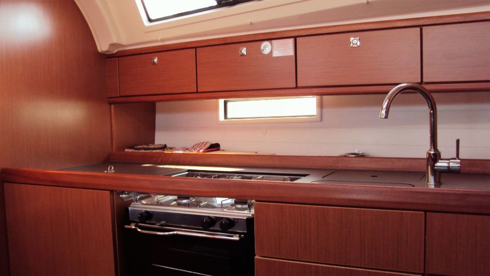 Photo #10 - Bavaria Cruiser 41 - 3 cab. (Dolce) in Pula - 44775