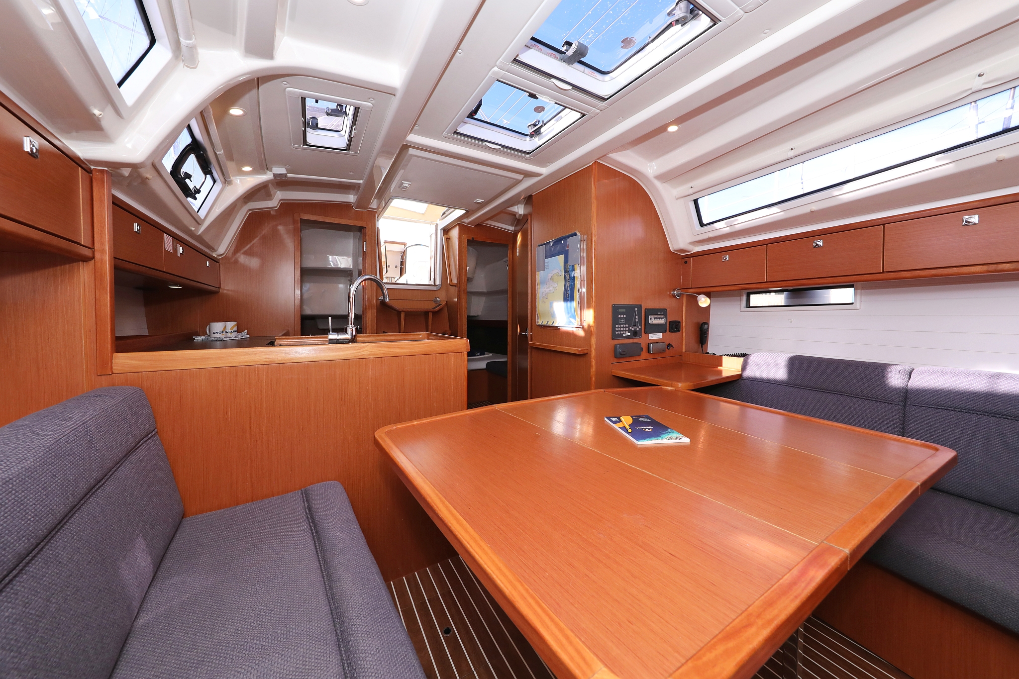 Photo #18 - Bavaria Cruiser 37 - 3 cab. (Angelic) en Sibenik - 44790