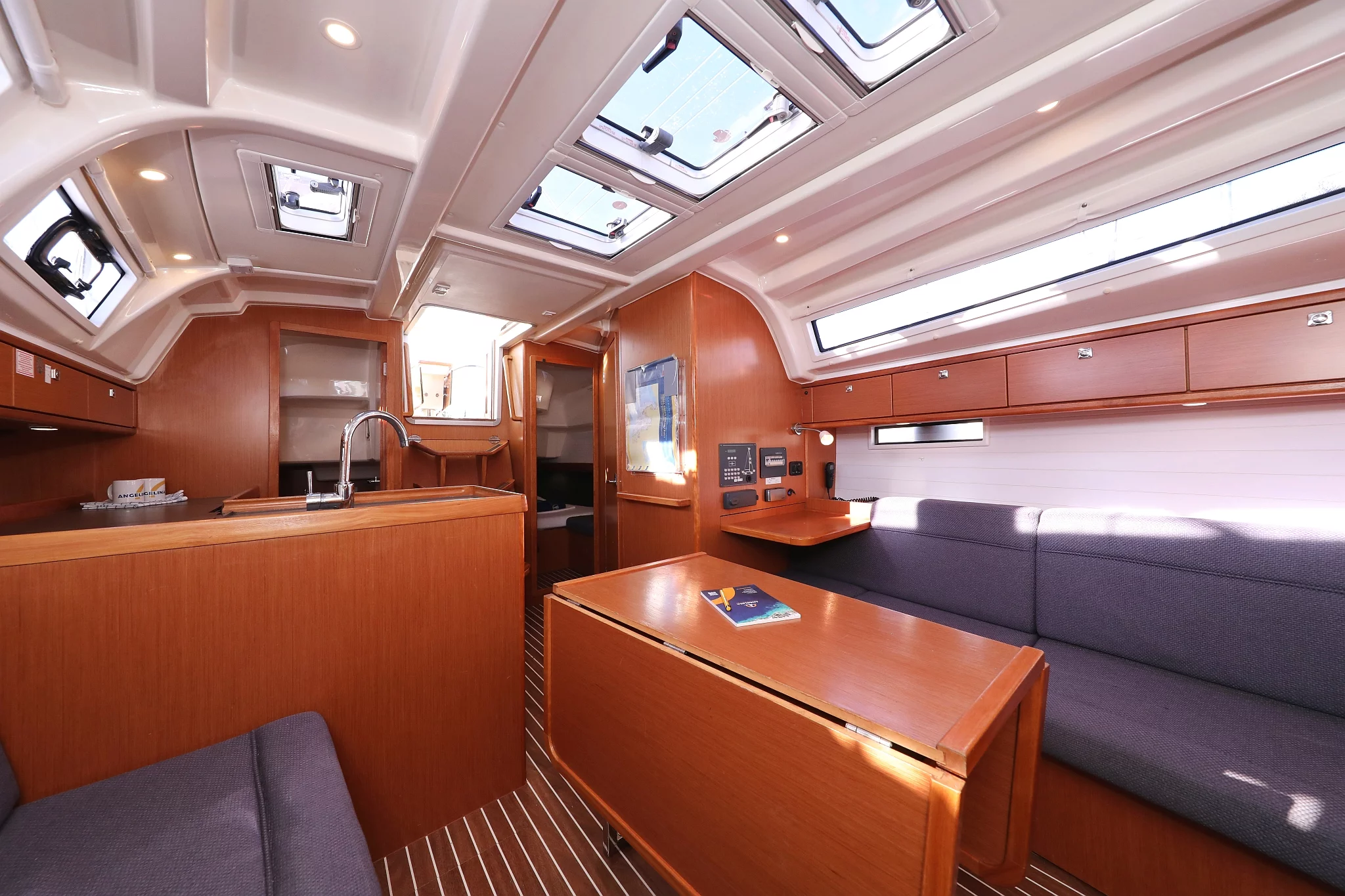 Bavaria Cruiser 37 - 3 cab. (Angelic)  - 18