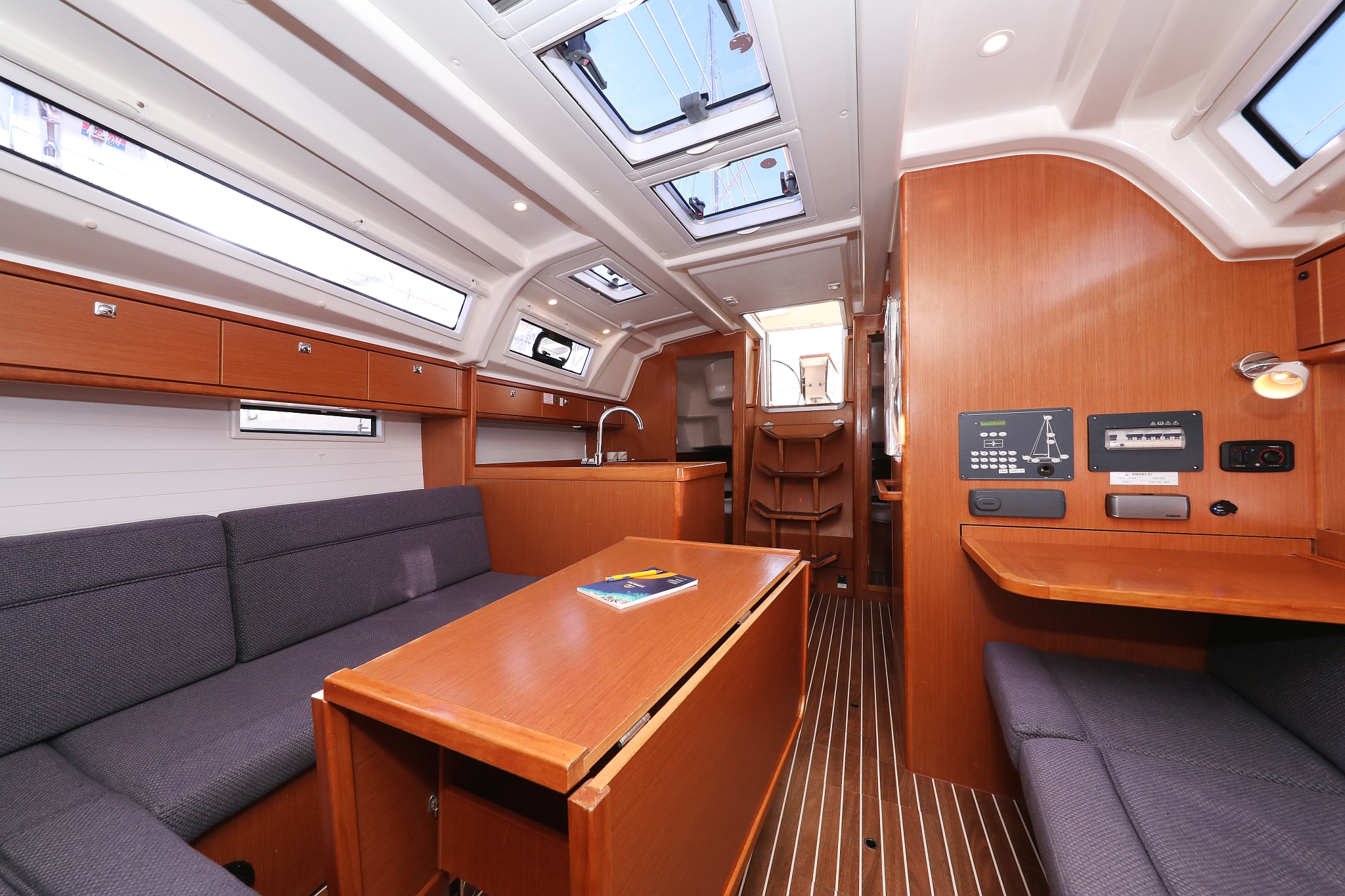 Photo #20 - Bavaria Cruiser 37 - 3 cab. (Angelic) en Sibenik - 44790