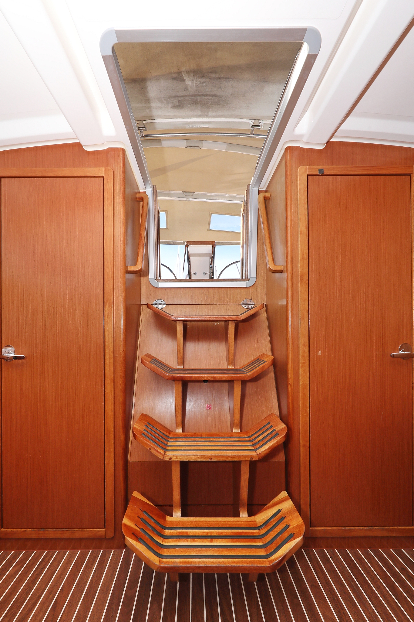 Photo #23 - Bavaria Cruiser 37 - 3 cab. (Angelic) en Sibenik - 44790