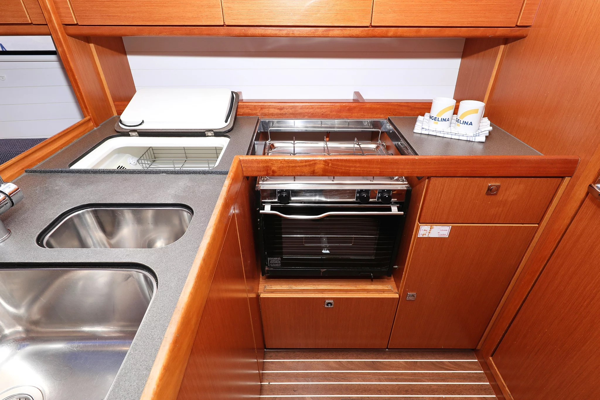 Bavaria Cruiser 37 - 3 cab. (Angelic)  - 37