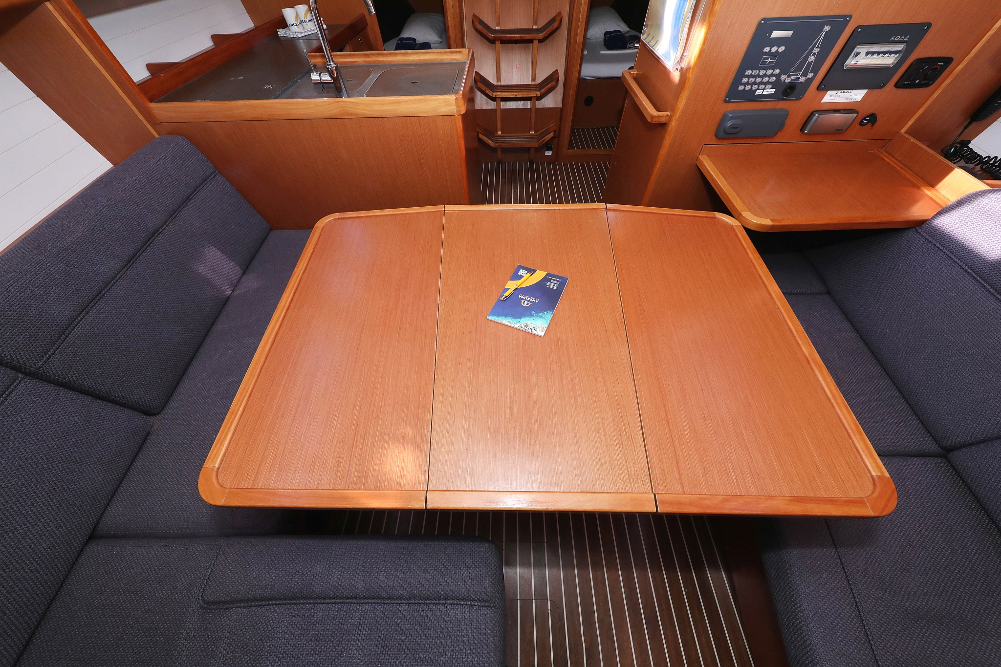 Photo #42 - Bavaria Cruiser 37 - 3 cab. (Angelic) en Sibenik - 44790