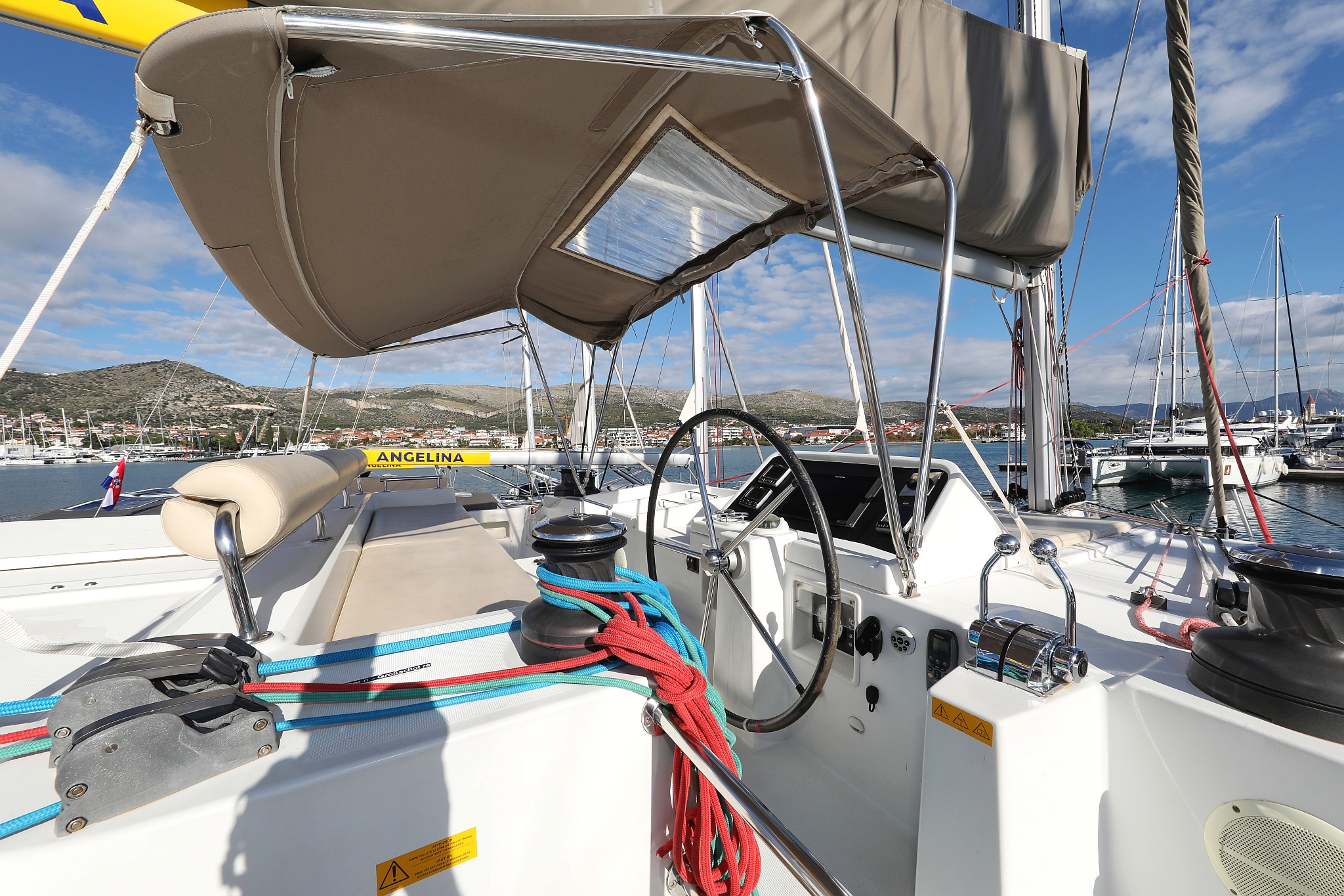 Photo #8 - Lagoon 450 - 4 + 2 cab. (Dorka V) en Tribunj - 44810