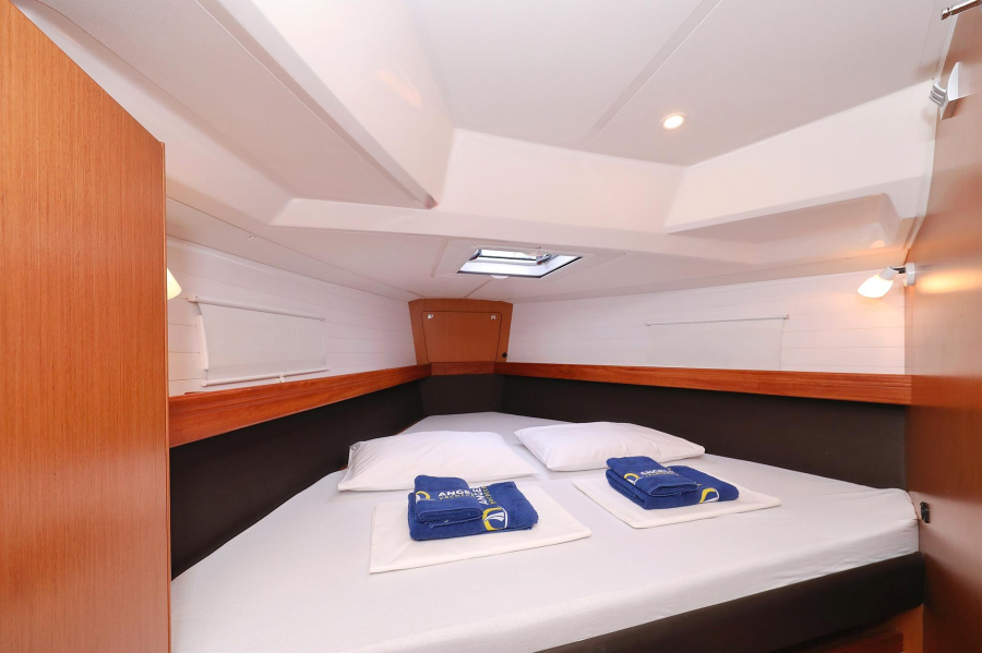 Photo #10 - Bavaria Cruiser 41 - 3 cab. (Star Lilli) in Trogir - 44816