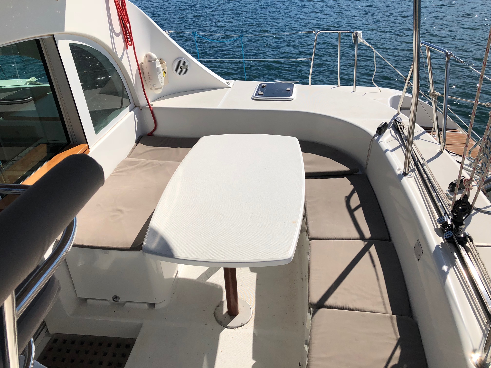 Photo #9 - Lagoon 380 S2 - 4 cab. (Blue elli) in Corfu - 44833