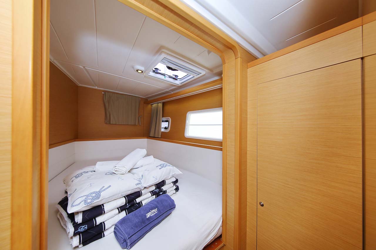 Photo #4 - Lagoon 400 S2 - 4 + 2 cab. (Elea) in Trogir - 44850