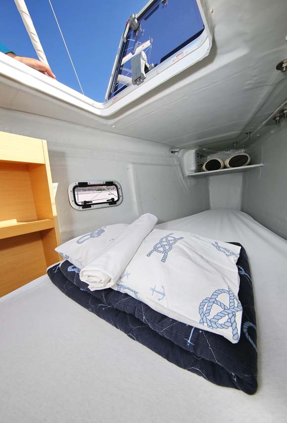Photo #8 - Lagoon 400 S2 - 4 + 2 cab. (Elea) in Trogir - 44850