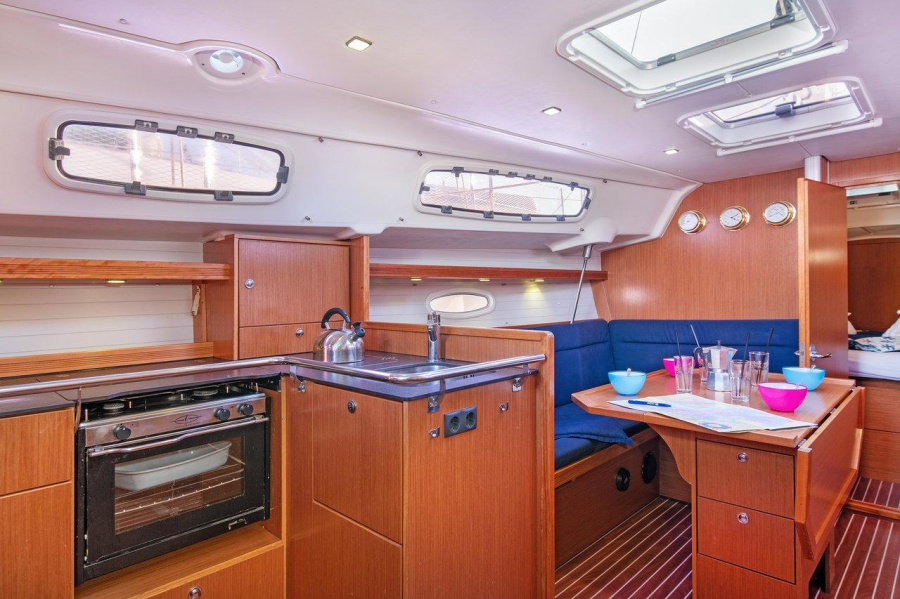 Photo #4 - Bavaria 35 Cruiser (Faith) in Pula - 44852