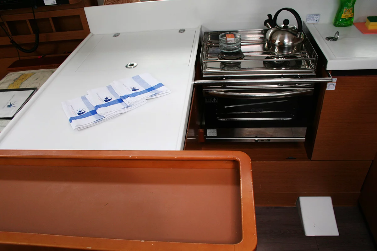 Sun Odyssey 440 - 3 cab. (Modesty)  - 18