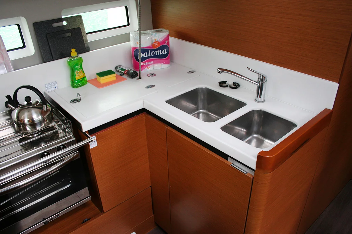 Sun Odyssey 440 - 3 cab. (Modesty)  - 19