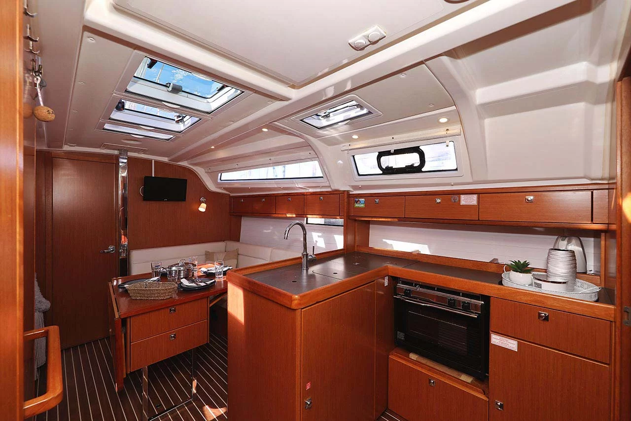 Bavaria Cruiser 37 - 3 cab. (Samsara)  - 8