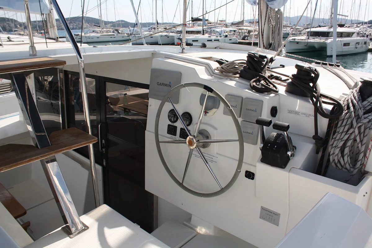 Fountaine Pajot Lucia 40 - 4 cab. (Shanti)  - 10
