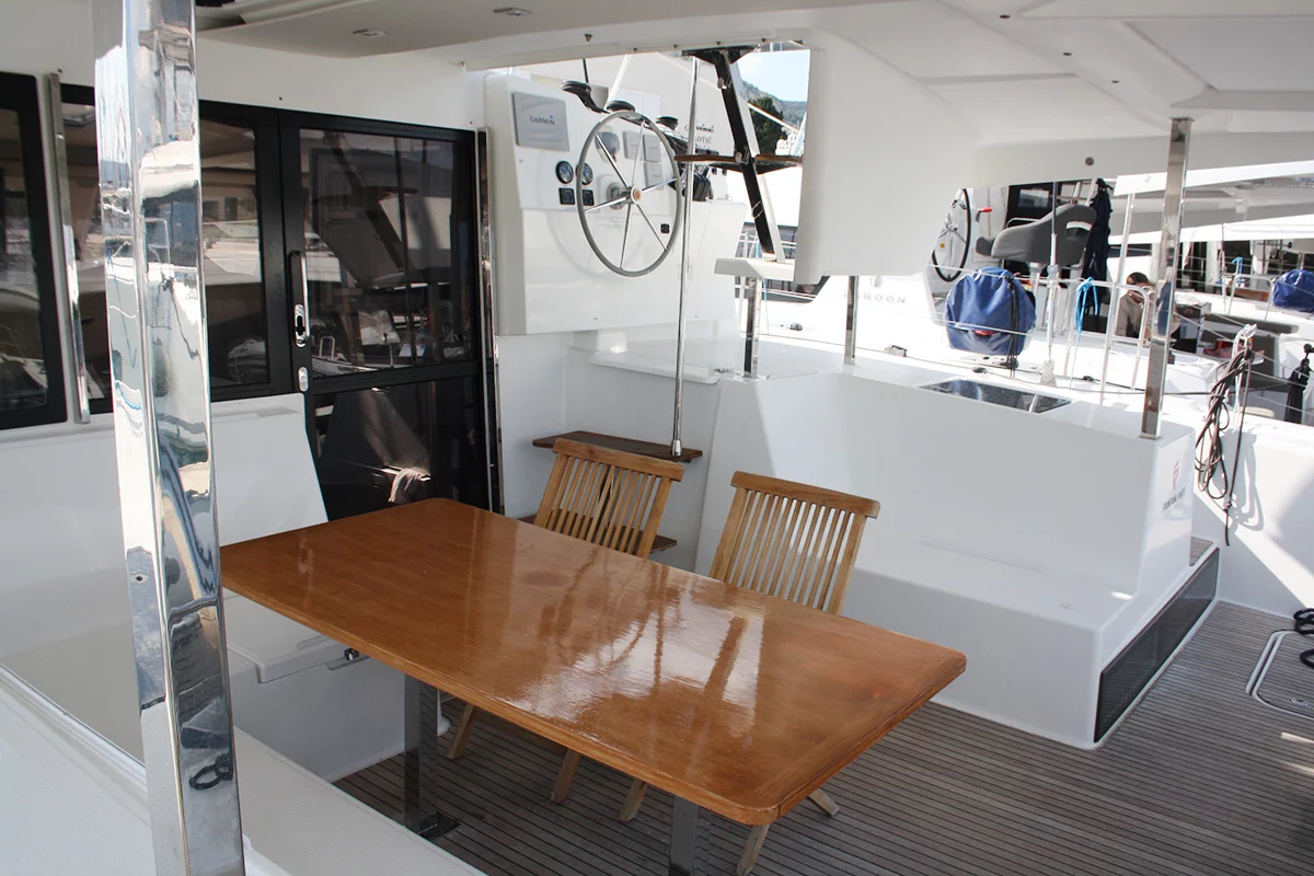 Fountaine Pajot Lucia 40 - 4 cab. (Shanti)  - 15
