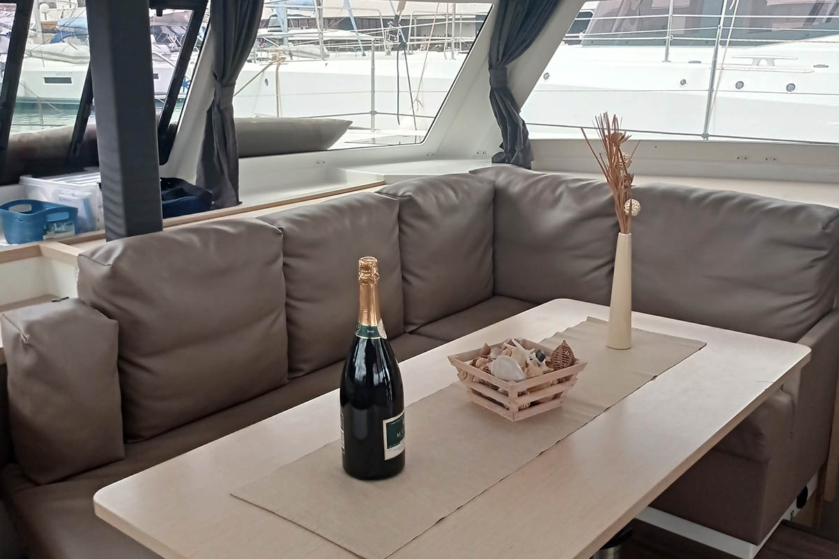 Photo #19 - Fountaine Pajot Lucia 40 - 4 cab. (Shanti) in Trogir - 44909