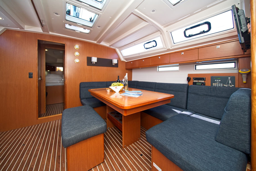 Photo #8 - Bavaria Cruiser 46 - 4 cab. (MH 49) in Murter - 44953