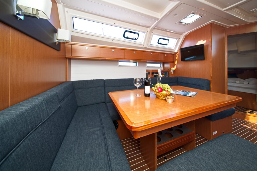 Photo #5 - Bavaria Cruiser 46 - 4 cab. (MH 52) in Murter - 44956