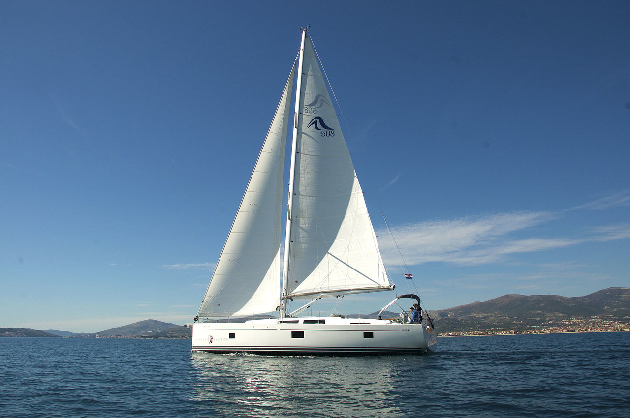 Photo #5 - Hanse 508 - 5 + 1 cab. (Golden Box) in Kastela - 44977