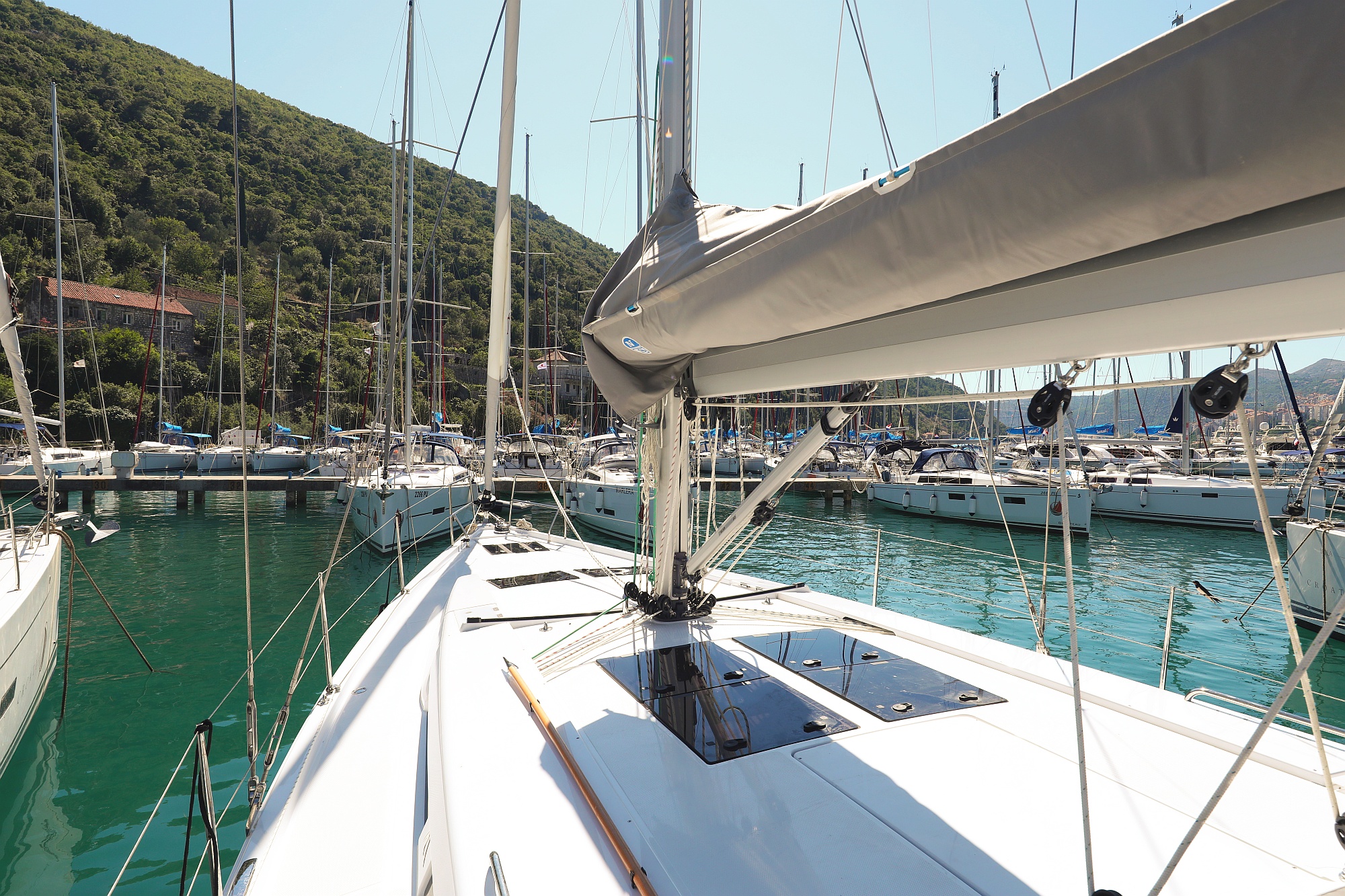 Photo #6 - Hanse 458 (Chloe) in Kastela - 44978