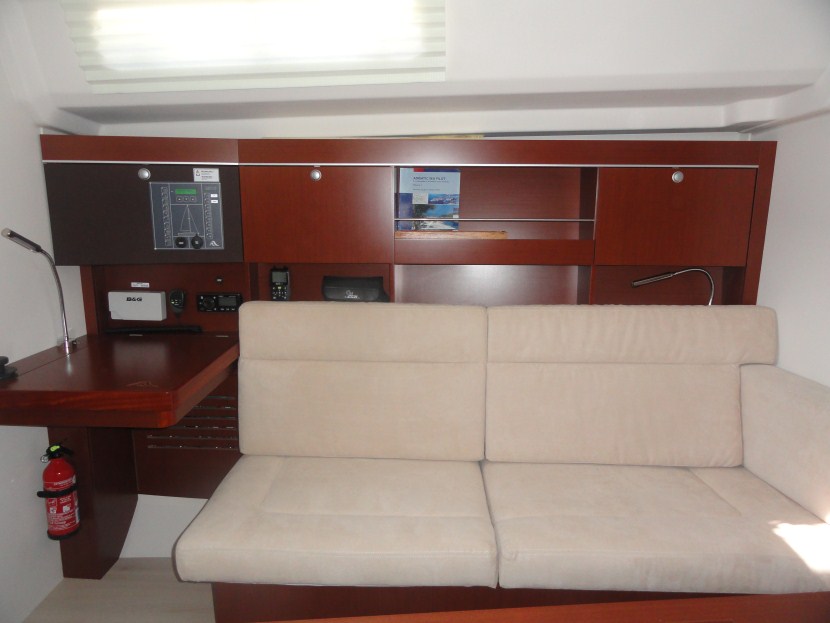 Photo #9 - Hanse 385 (Riana) en Pula - 44998