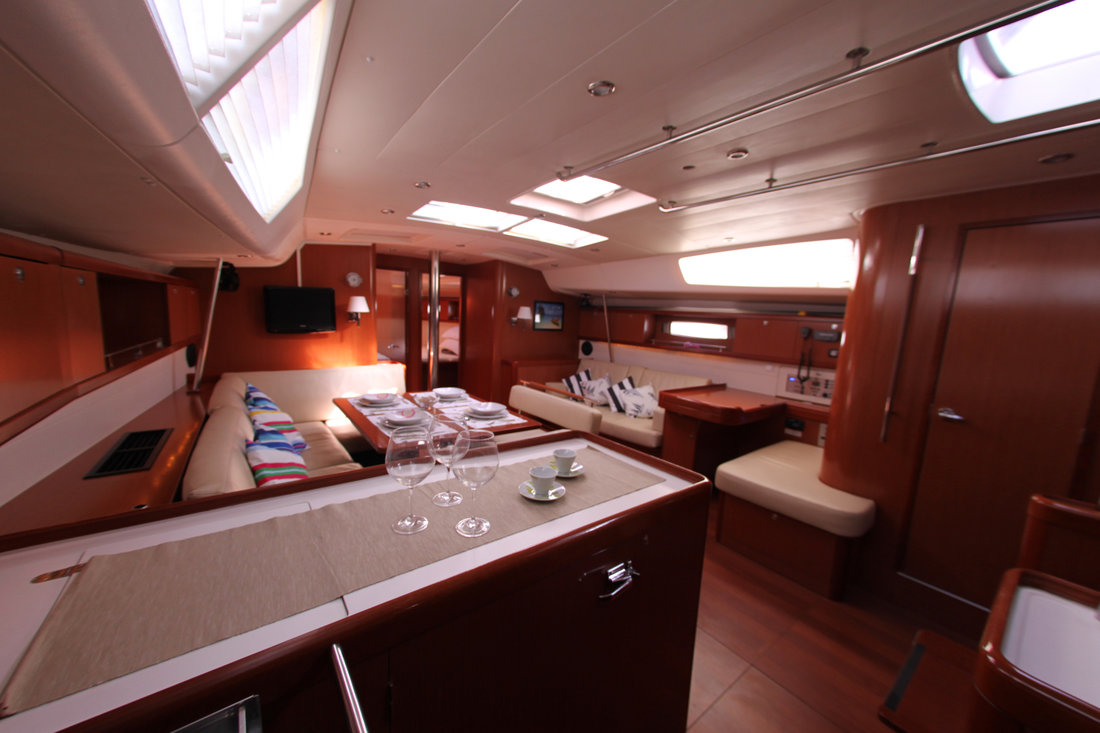Photo #8 - Oceanis 54 - 4 cab. (Inspiration) in Atene - 45133