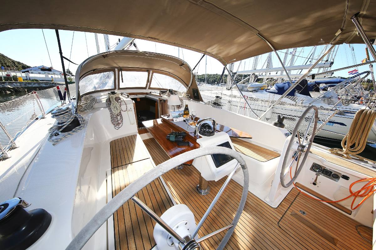 Photo #7 - Bavaria Cruiser 41 - 3 cab. (Sonelinno) en Pula - 45169