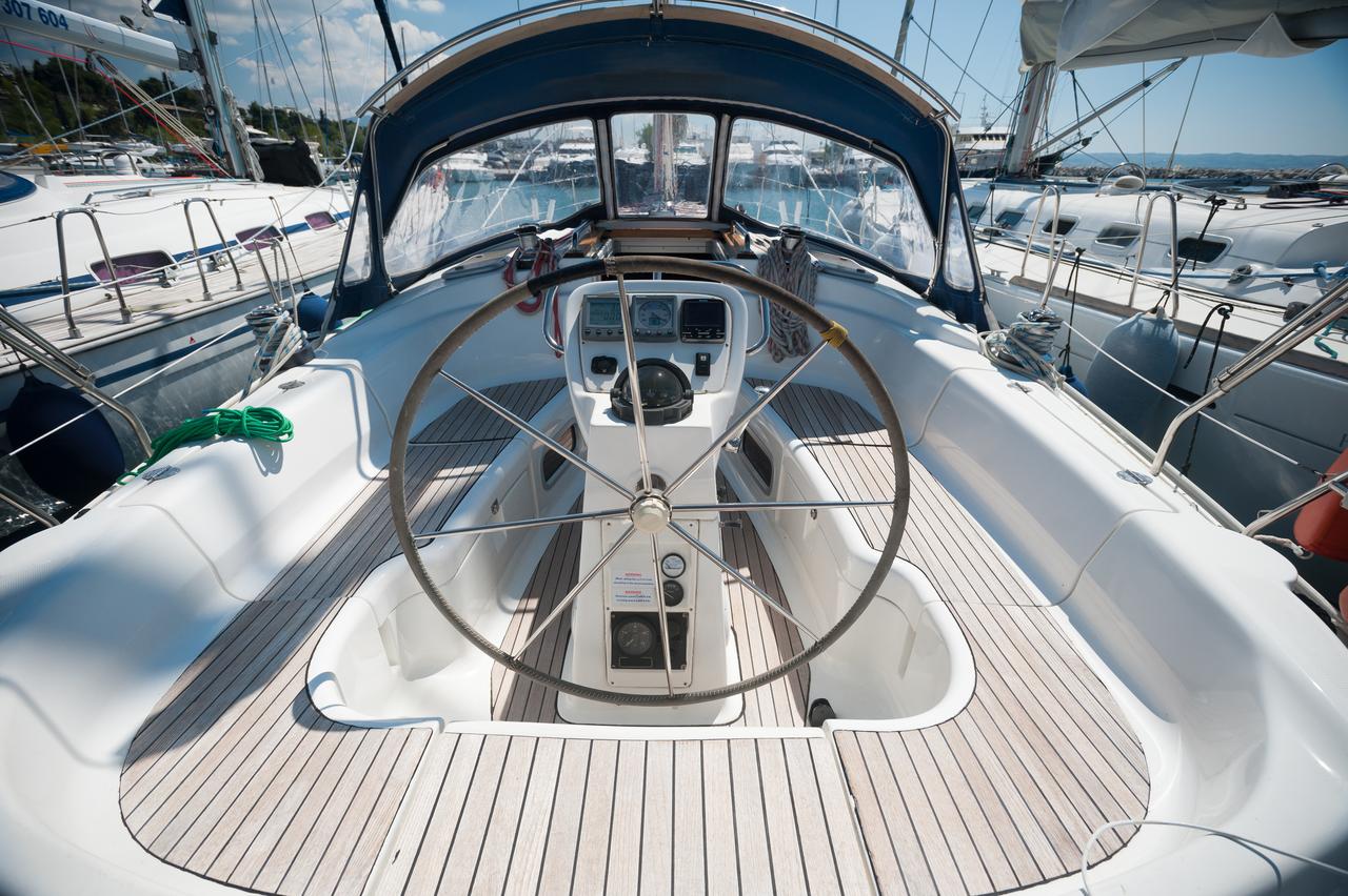 Photo #3 - Bavaria 38 (Meander) in Nikiti - 45184