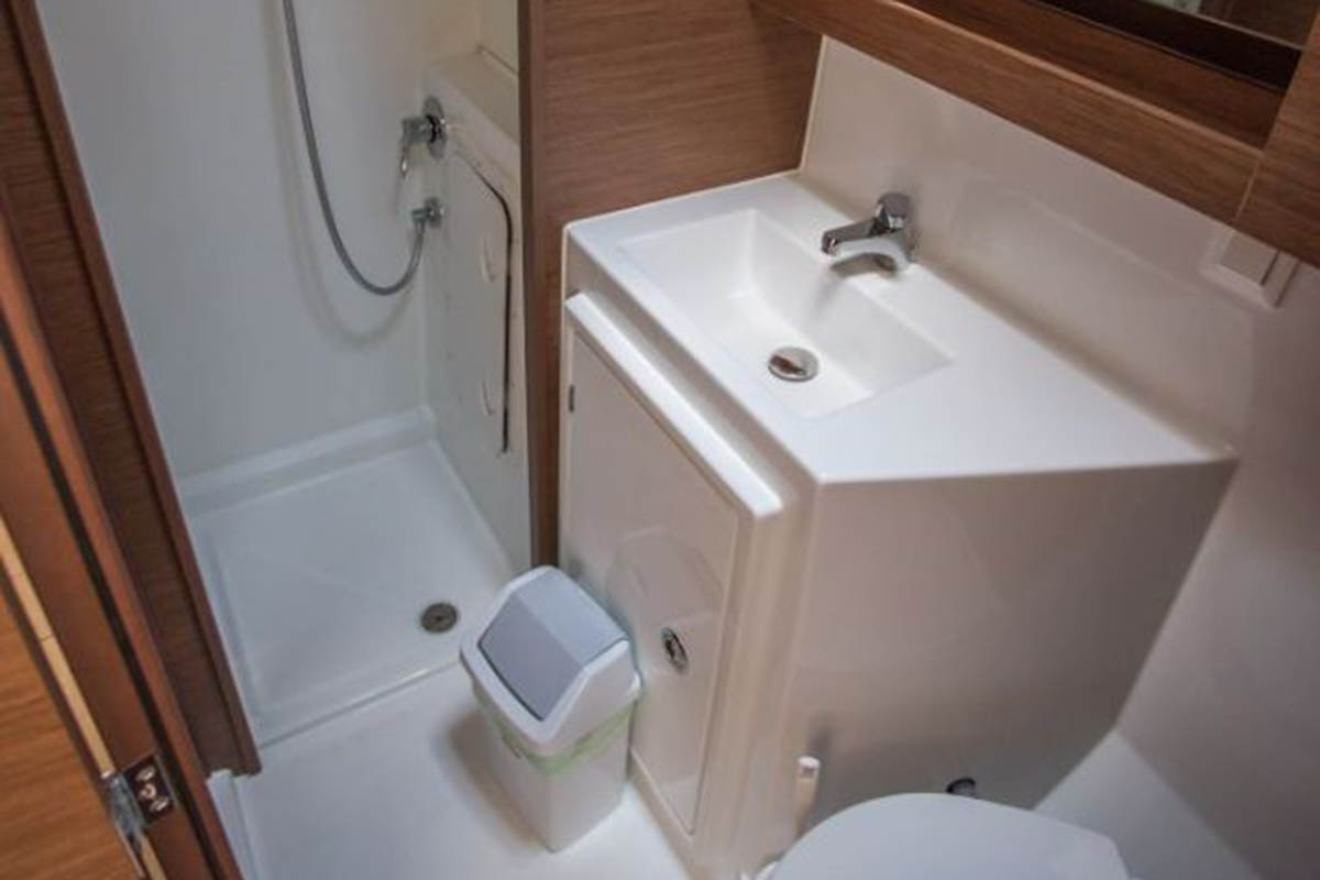Photo #16 - Lagoon 42 - 4 + 2 cab. (SoulXplore) in Elliniko - 45229