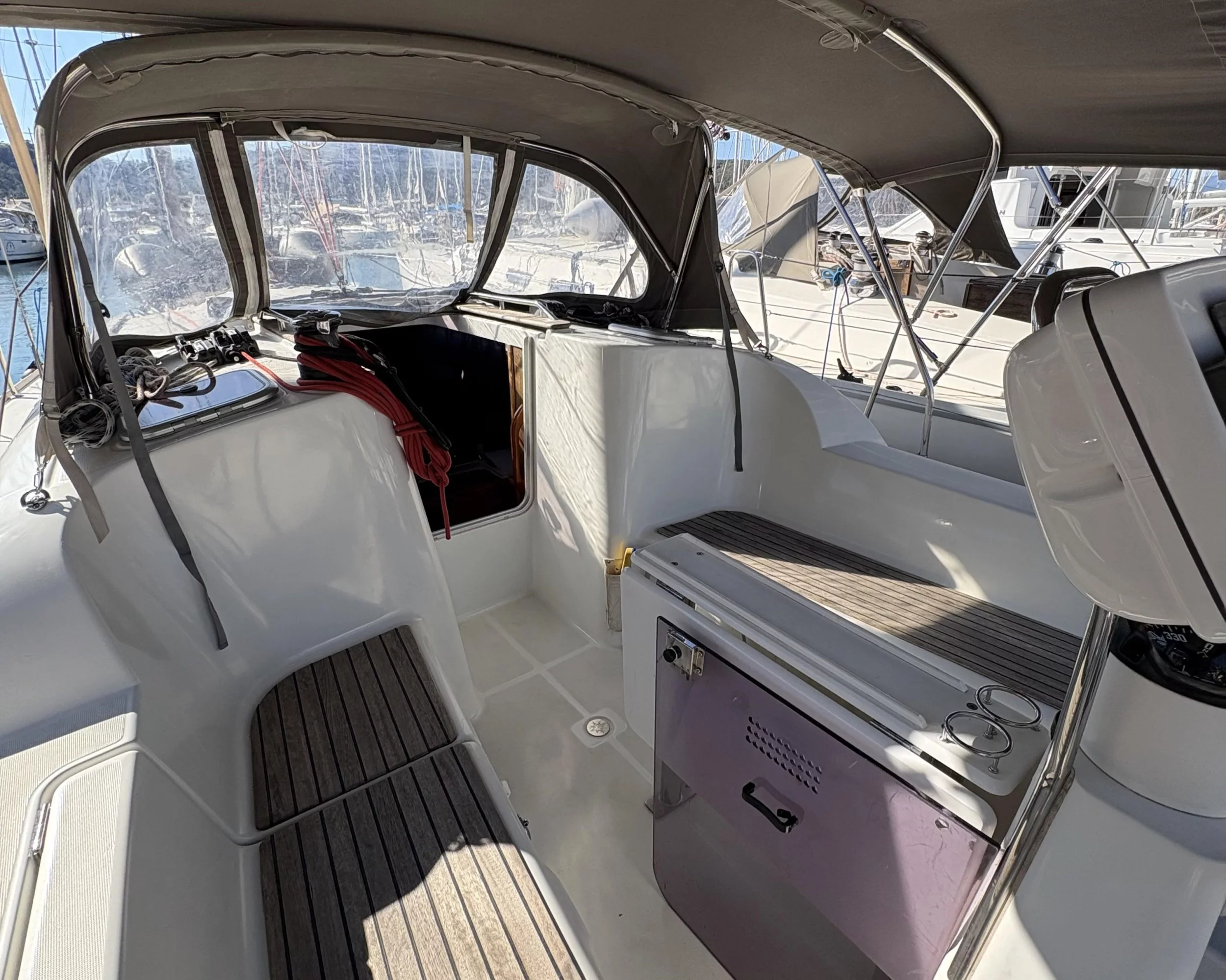 Sun Odyssey 36i (Sail Mira)  - 5