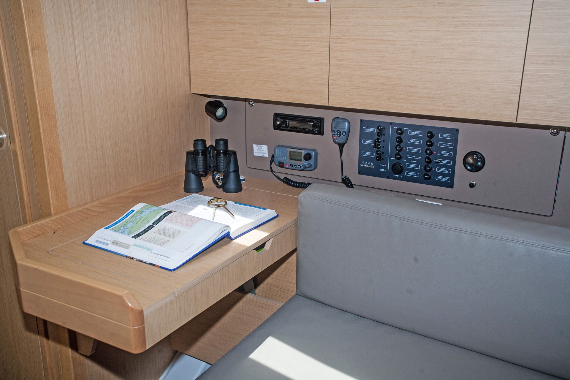 Photo #15 - Oceanis 38 - 3 cab. (Zografia) in Lefkada - 45240