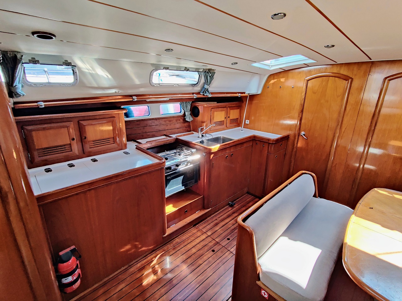Photo #7 - Oceanis Clipper 461 (Rose Runner) in Sukosan - 45252