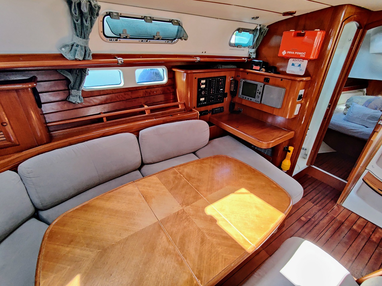 Photo #10 - Oceanis Clipper 461 (Rose Runner) in Sukosan - 45252