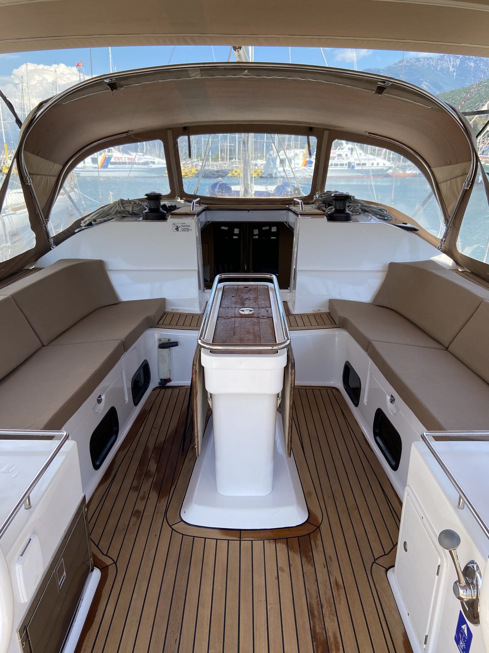 Photo #5 - Elan Impression 50 - 4 cab. (Epoch) in Fethiye - 45275
