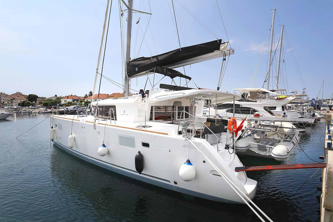 Photo #4 - Lagoon 450 F - 4 + 2 cab. (Sunce) in Pula - 45288