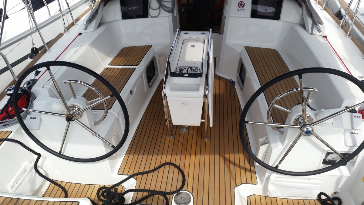 Photo #5 - Sun Odyssey 379 (Orion) en Sukosan - 45323