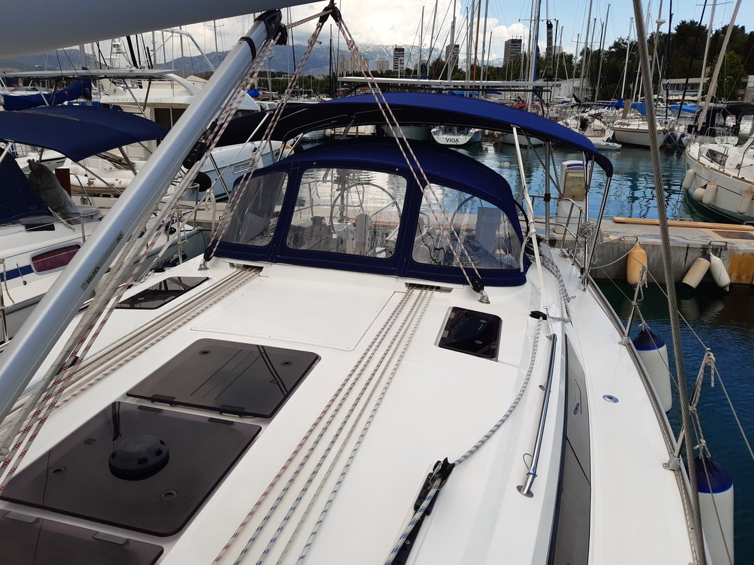 Photo #5 - Bavaria Cruiser 41 - 3 cab. (Frida) in Split - 45326