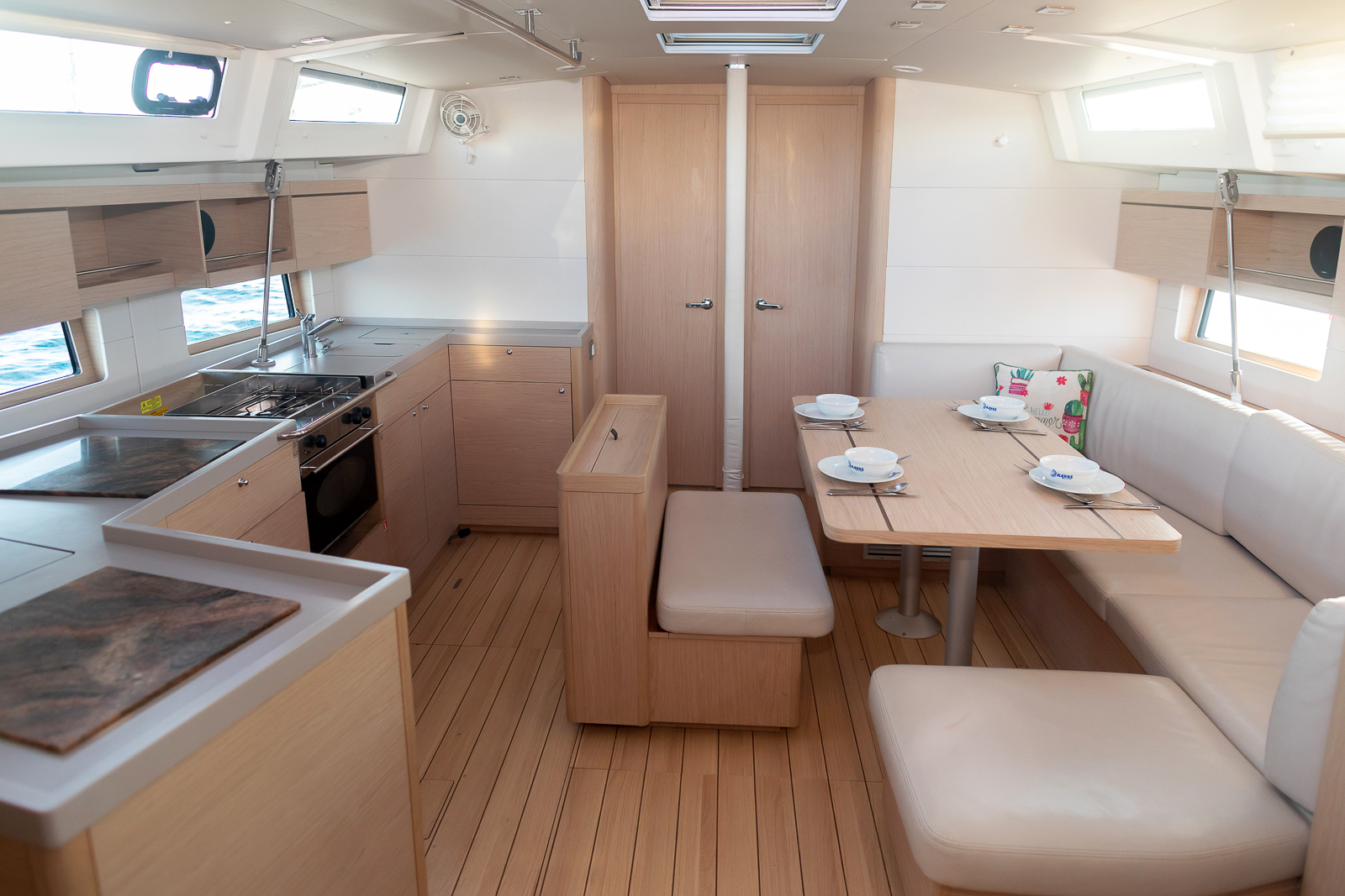 Photo #8 - Oceanis 46.1 (Kos 46.4) in Atene - 45331