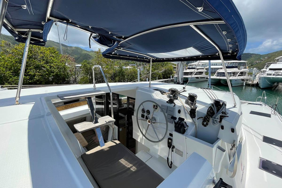 Photo #8 - Fountaine Pajot Lucia 40 - 4 cab. (From The Fields) en Nanny Cay - 45339
