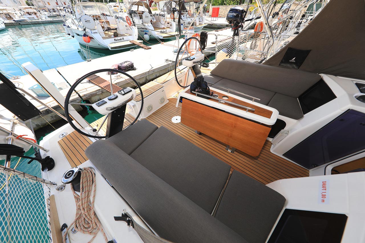 Photo #11 - Dufour 360 GL (Pina Colada) in Pula - 45392