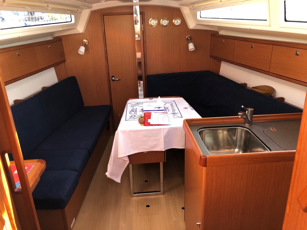 Photo #5 - Bavaria Cruiser 34 - 2 cab. (Viktoria) in Pula - 45471
