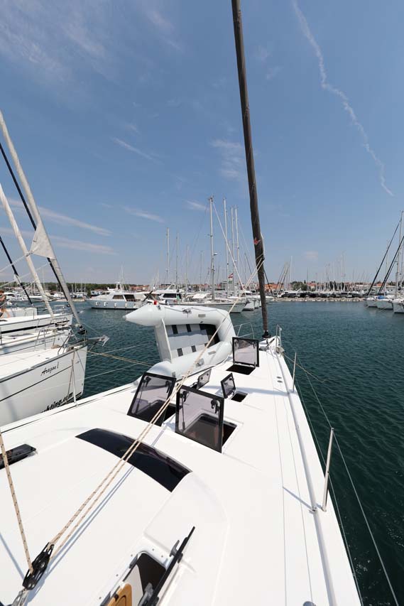 Photo #4 - Dufour 56 Exclusive - 5 + 1 cab. (Amalia) in Trogir - 45481