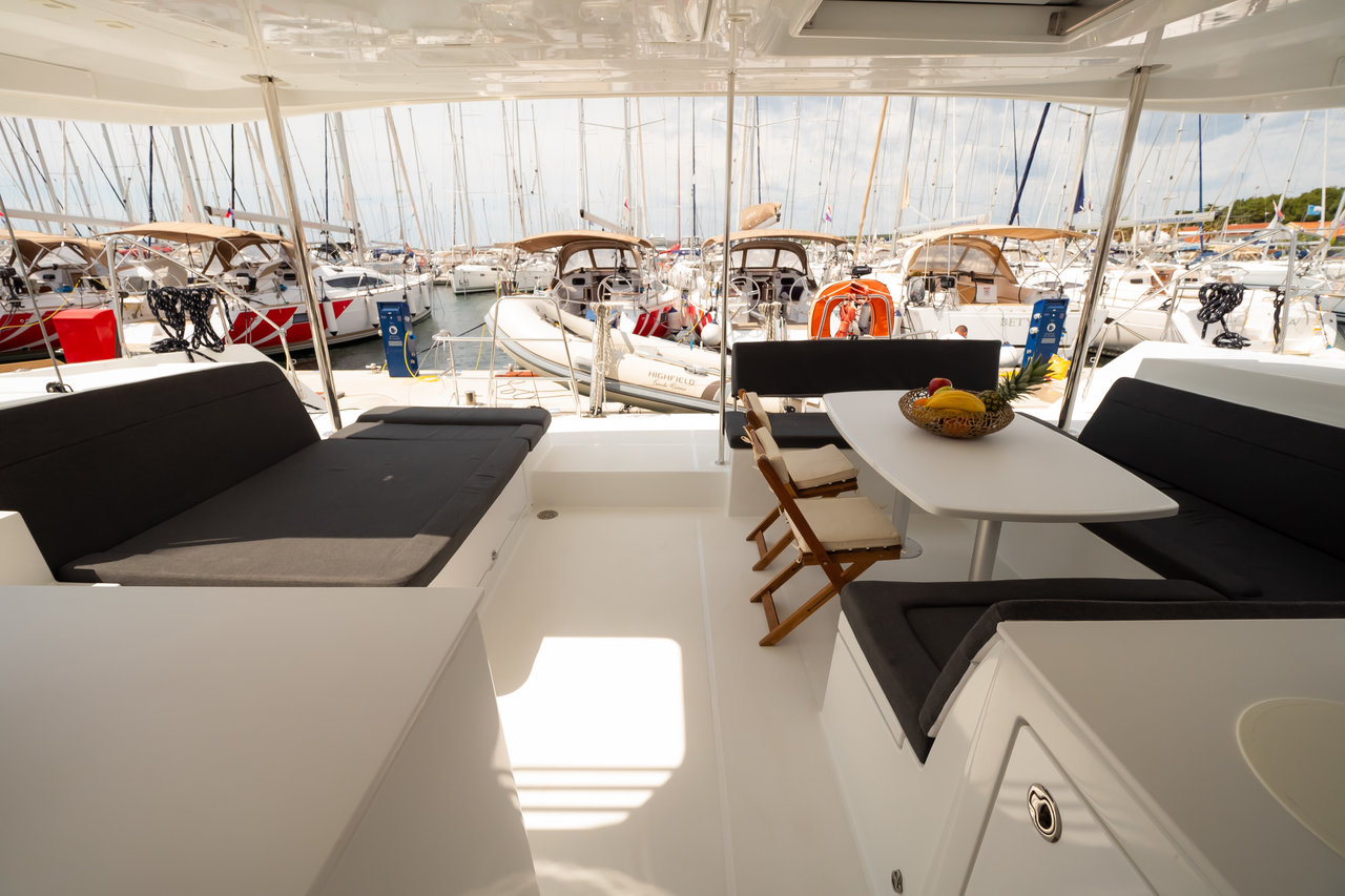 Photo #6 - Lagoon 450 F - 4 + 2 cab. (Summer Wind 1) in Biograd - 45563