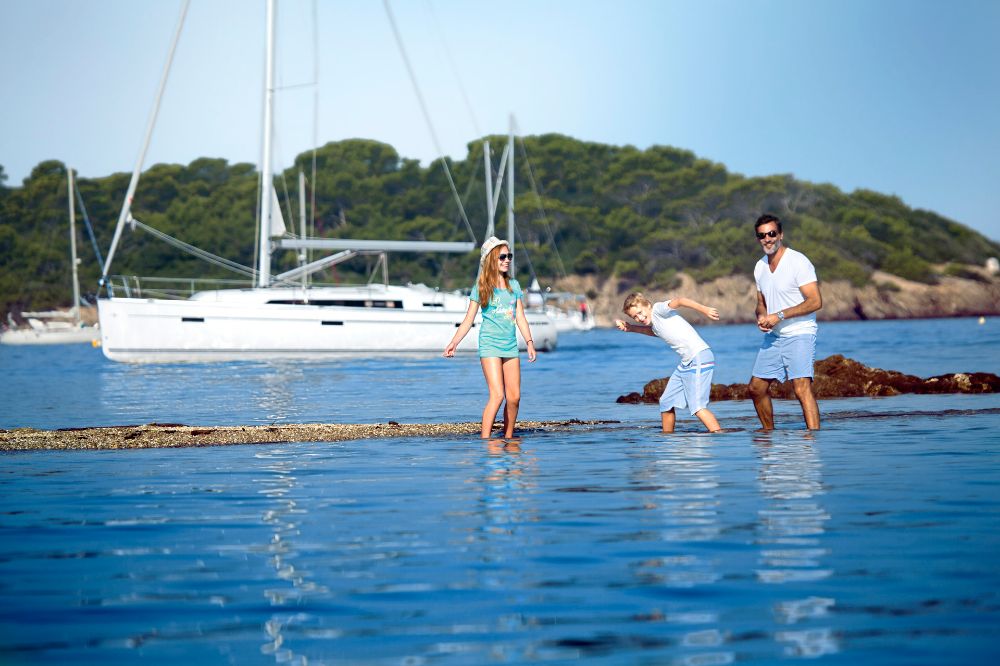 Photo #6 - Bavaria Cruiser 41 - 3 cab. (Marea) in Lefkada - 45649