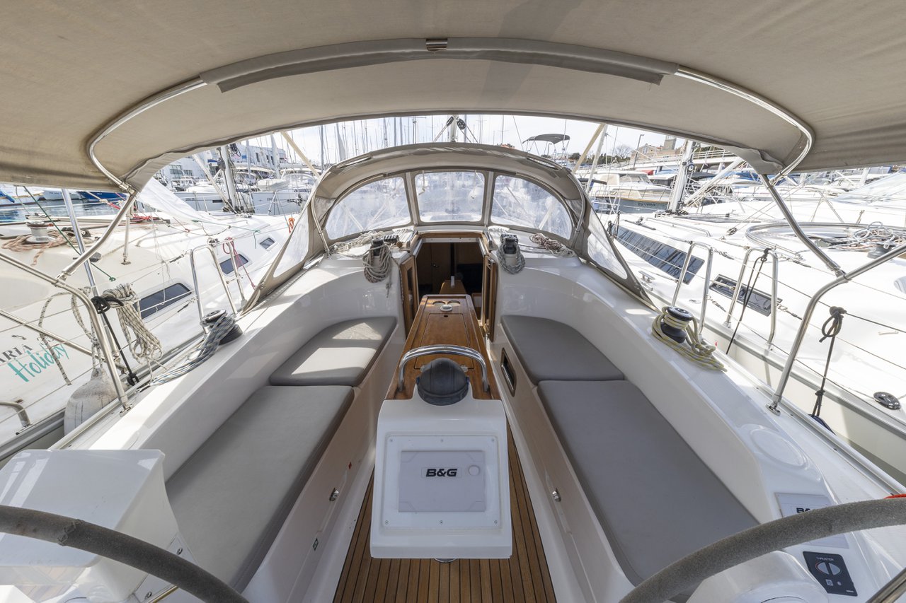 Photo #7 - Bavaria Cruiser 34 Style (Lena) in Zara - 45740