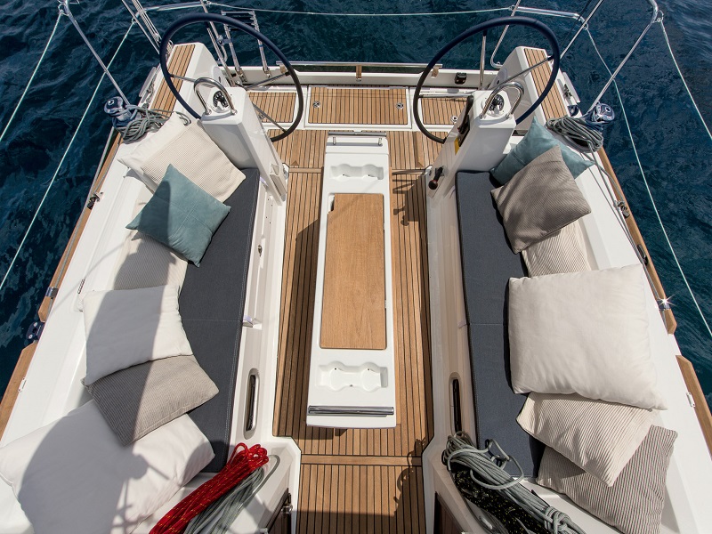 Photo #4 - Oceanis 35.1 (Maya Bay 2) in Split - 45754